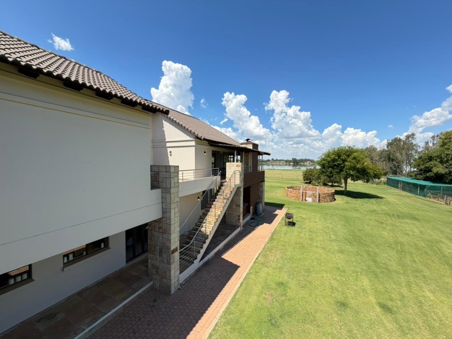 7 Bedroom Property for Sale in Oranjeville Free State